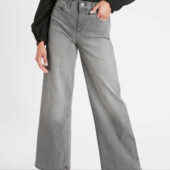 Banana Republic Denim - Banana Republic High Rise Wide Leg Gray Jeans 31